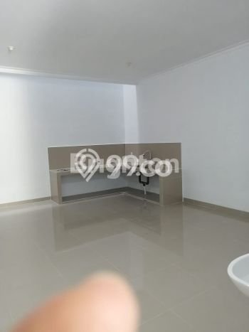 Rumah di Duri Kepa, Jakarta Barat, LT 135m² LB 405m² - JUAL CEPAT! Rumah di Duri Kepa, Jakarta Barat, LT 135m² LB 405m² - JUAL CEPAT!