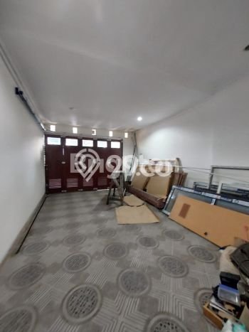 Dijual Rumah Mewah Elegan Dengan View Cantik di Kemanggisan, Jakarta Barat Dijual Rumah Mewah Elegan Dengan View Cantik di Kemanggisan, Jakarta Barat