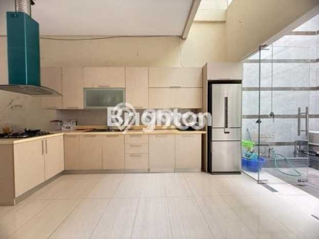 Dijual Rumah Mewah Megah Dengan View Cantik di Duri Kepa, Jakarta Barat Dijual Rumah Mewah Megah Dengan View Cantik di Duri Kepa, Jakarta Barat