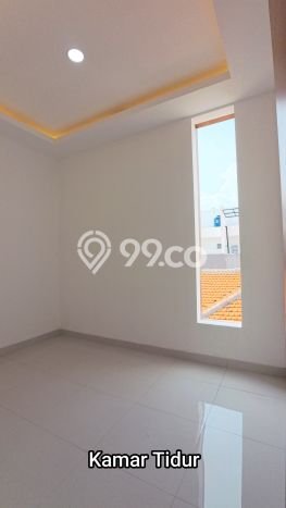 Jual Cepat Rumah dengan 4 Kamar Tidur dan 3 Kamar Mandi di Kawasan , Jakarta Barat Jual Cepat Rumah dengan 4 Kamar Tidur dan 3 Kamar Mandi di Kawasan , Jakarta Barat