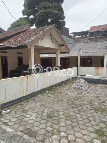 Rumah Elit Modern Siap Huni di Setiabudi Bandung Rumah Elit Modern Siap Huni di Setiabudi Bandung
