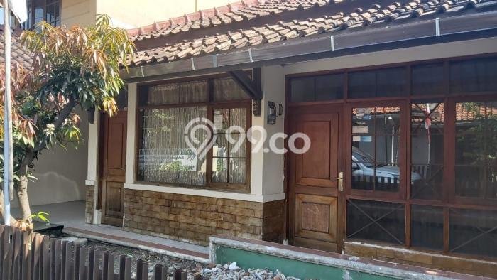 Rumah Luas Asri 5 KT Siap Pakai di Margacinta Bandung Rumah Luas Asri 5 KT Siap Pakai di Margacinta Bandung