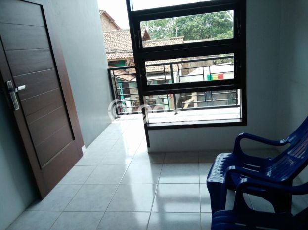 Ruko Dijual di Bandung LT 61m2 & LB 120m2 Lokasi Terbaik! Ruko Dijual di Bandung LT 61m2 & LB 120m2 Lokasi Terbaik!