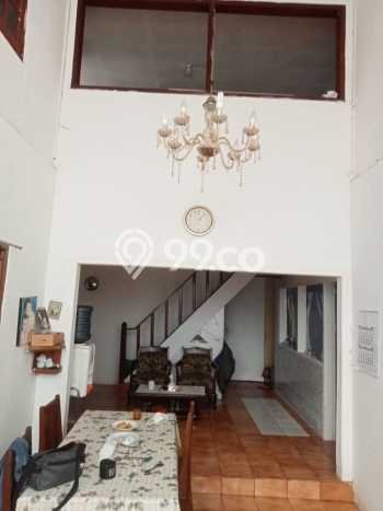 Rumah Elit Modern Siap Huni di Setiabudi Bandung Rumah Elit Modern Siap Huni di Setiabudi Bandung