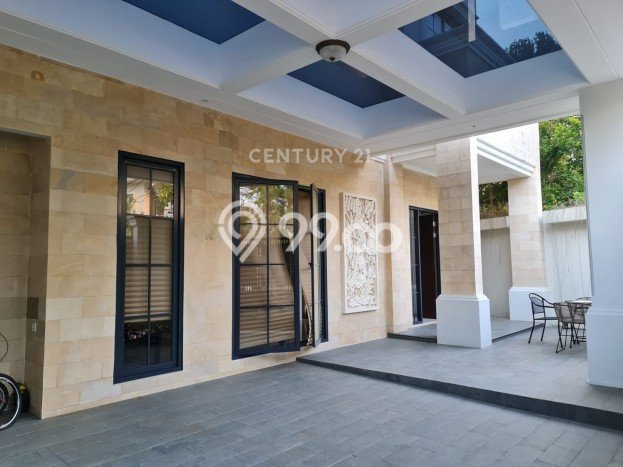 Dijual Rumah Mewah Elegan Dengan View Cantik di BSD City, Tangerang Dijual Rumah Mewah Elegan Dengan View Cantik di BSD City, Tangerang