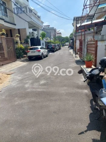 Hunian Elit LB 250m2 Siap Huni Desain Elegan di Sunter, Jakarta Utara Hunian Elit LB 250m2 Siap Huni Desain Elegan di Sunter, Jakarta Utara