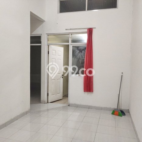 DIJUAL CEPAT! Rumah Nyaman area Jombang, Cilegon, Luas 87m2m² Bangunan 87m2m² BISA KPR! DIJUAL CEPAT! Rumah Nyaman area Jombang, Cilegon, Luas 87m2m² Bangunan 87m2m² BISA KPR!
