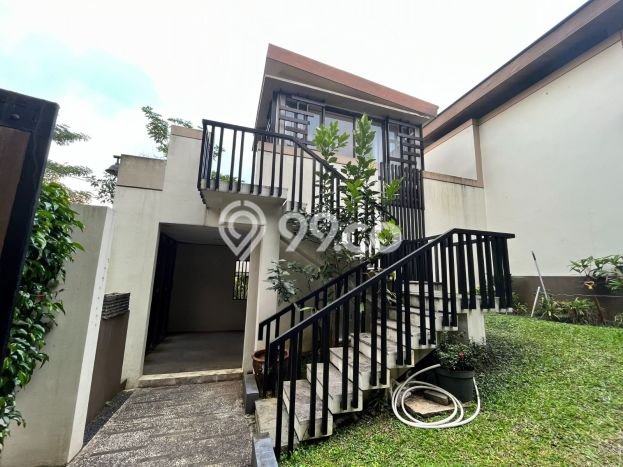 HOT DEAL! Vila Kawasan , Luas 260m2m², Lokasi Strategis HOT DEAL! Vila Kawasan , Luas 260m2m², Lokasi Strategis