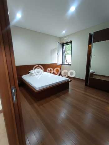 HOT DEAL! Vila Kawasan , Luas 260m2m², Lokasi Strategis HOT DEAL! Vila Kawasan , Luas 260m2m², Lokasi Strategis