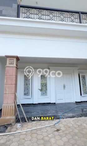 Rumah Elit Modern Tanpa Renovasi di Mulyosari Surabaya Rumah Elit Modern Tanpa Renovasi di Mulyosari Surabaya