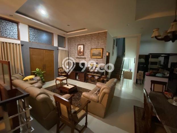 Rumah Elit Modern Tanpa Renovasi di Setiabudi Bandung Rumah Elit Modern Tanpa Renovasi di Setiabudi Bandung