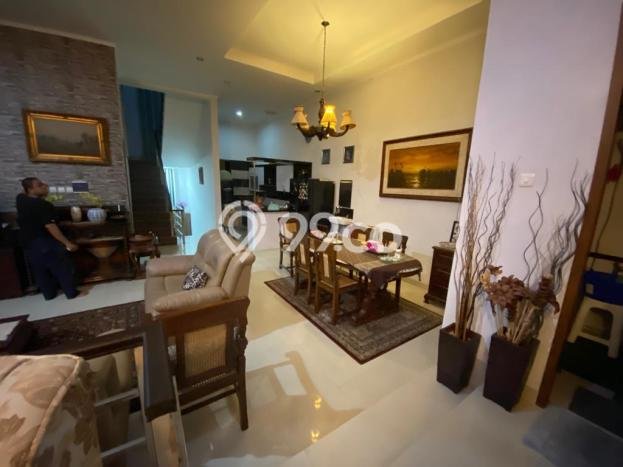 Rumah Elit Modern Tanpa Renovasi di Setiabudi Bandung Rumah Elit Modern Tanpa Renovasi di Setiabudi Bandung