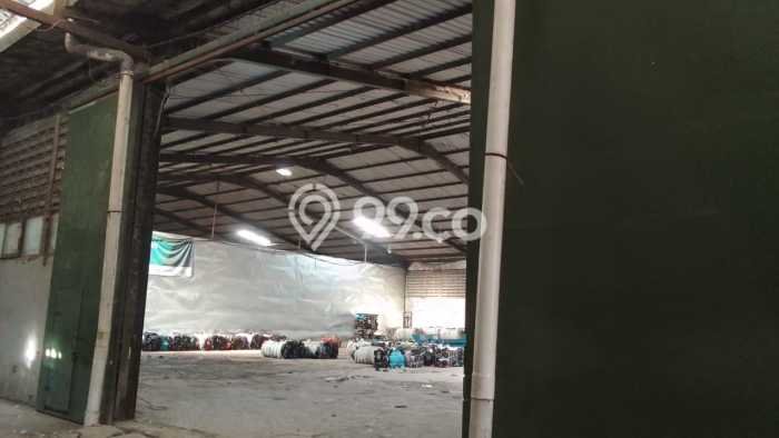 Gudang Disewakan di Area Ramai Rancaekek, Bandung Gudang Disewakan di Area Ramai Rancaekek, Bandung