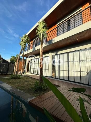 HOT DEAL! Vila di , Luas 148m2m², Area Strategis HOT DEAL! Vila di , Luas 148m2m², Area Strategis