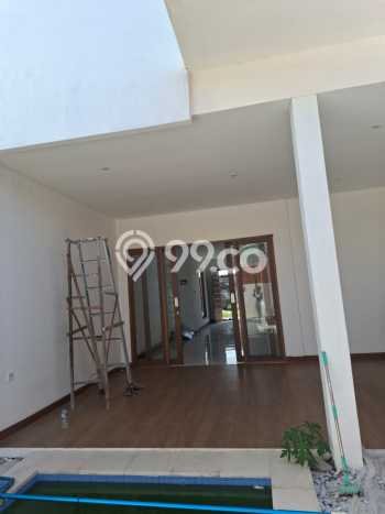 Vila Kawasan , Area 140m2m², Akses ke Pusat Kota Vila Kawasan , Area 140m2m², Akses ke Pusat Kota