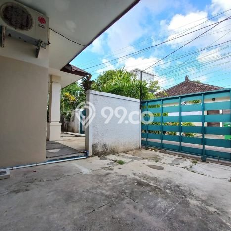 HOT DEAL! Vila di , Luas 180m2m², Lokasi Strategis HOT DEAL! Vila di , Luas 180m2m², Lokasi Strategis