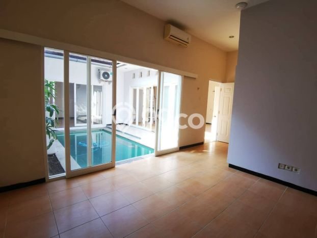 HOT DEAL! Vila di , Luas 180m2m², Lokasi Strategis HOT DEAL! Vila di , Luas 180m2m², Lokasi Strategis