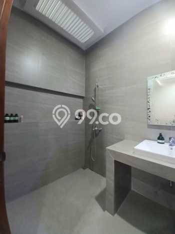 Rumah Elit Modern Tanpa Renovasi di Singgasana Bandung Rumah Elit Modern Tanpa Renovasi di Singgasana Bandung