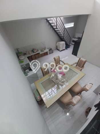 Rumah Elit Modern Tanpa Renovasi di Singgasana Bandung Rumah Elit Modern Tanpa Renovasi di Singgasana Bandung