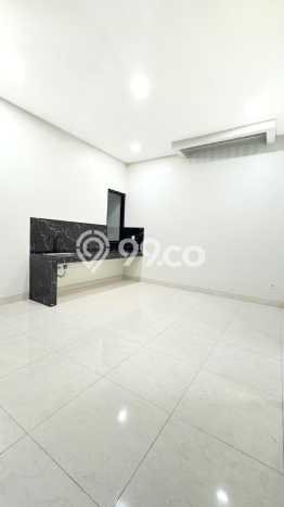 For Sale Hunian Rumah Nyaman 4 KT di Meruya, Jakarta Barat For Sale Hunian Rumah Nyaman 4 KT di Meruya, Jakarta Barat