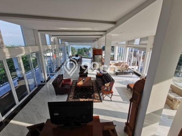 Dijual Rumah Luas Elegan Dengan View Cantik di Dago Pakar, Bandung Dijual Rumah Luas Elegan Dengan View Cantik di Dago Pakar, Bandung