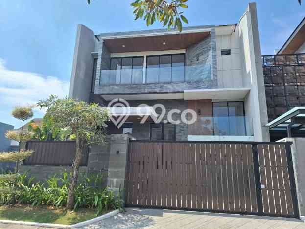 Rumah Elit LB 340m2 Siap Huni Desain Elegan di Citraland, Surabaya Rumah Elit LB 340m2 Siap Huni Desain Elegan di Citraland, Surabaya