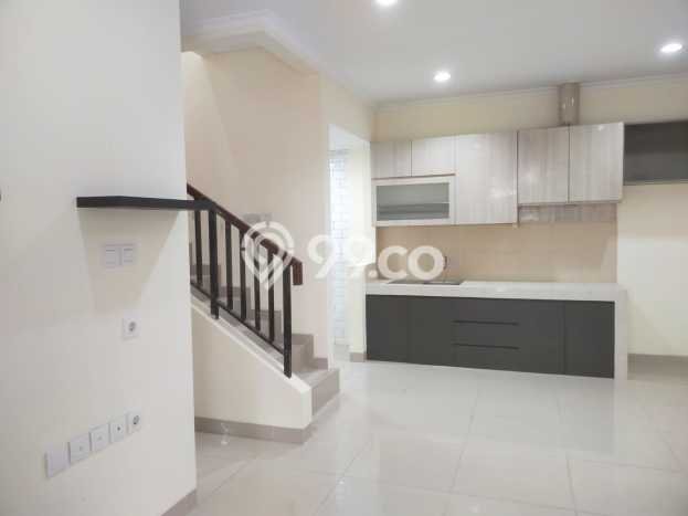 For Sale Hunian Rumah Terawat 3 Kamar di Gading Serpong, Tangerang For Sale Hunian Rumah Terawat 3 Kamar di Gading Serpong, Tangerang