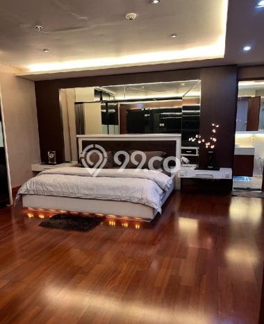FOR SALE Hunian Apartemen High-Class di Kebayoran Lama dengan 4 Kamar Tidur & Luas 212m2 FOR SALE Hunian Apartemen High-Class di Kebayoran Lama dengan 4 Kamar Tidur & Luas 212m2