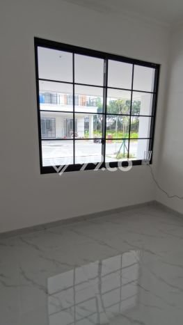 Disewakan! Rumah 3 Kamar Tidur &
3 Kamar Mandi di Pantai Indah Kapuk, Jakarta Utara Disewakan! Rumah 3 Kamar Tidur &
3 Kamar Mandi di Pantai Indah Kapuk, Jakarta Utara