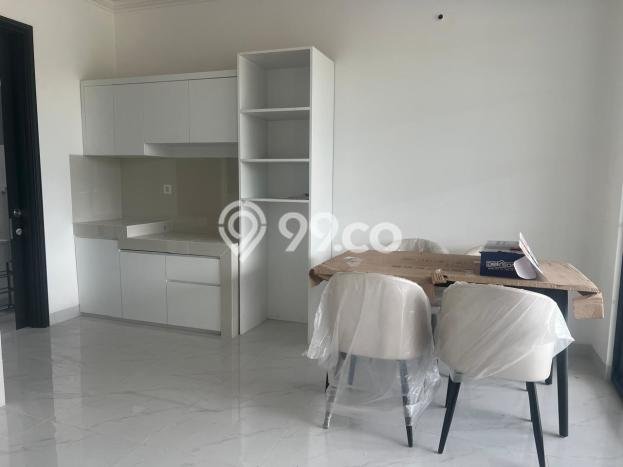 Disewakan! Rumah 2 Kamar Tidur &
1 Kamar Mandi di Pantai Indah Kapuk 2, Jakarta Utara Disewakan! Rumah 2 Kamar Tidur &
1 Kamar Mandi di Pantai Indah Kapuk 2, Jakarta Utara