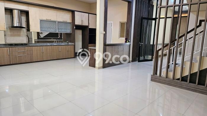 Sewa Rumah Murah di Pantai Indah Kapuk Jakarta Utara Punya 3 Kamar Tidur Sewa Rumah Murah di Pantai Indah Kapuk Jakarta Utara Punya 3 Kamar Tidur