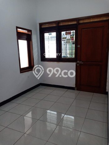For Sale Hunian Rumah Terawat 5 Kamar di Pajajaran, Bandung For Sale Hunian Rumah Terawat 5 Kamar di Pajajaran, Bandung
