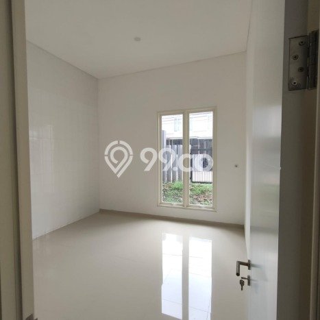 Disewakan! Rumah 6 Kamar Tidur &
3 Kamar Mandi di Surabaya Kota, Surabaya Disewakan! Rumah 6 Kamar Tidur &
3 Kamar Mandi di Surabaya Kota, Surabaya