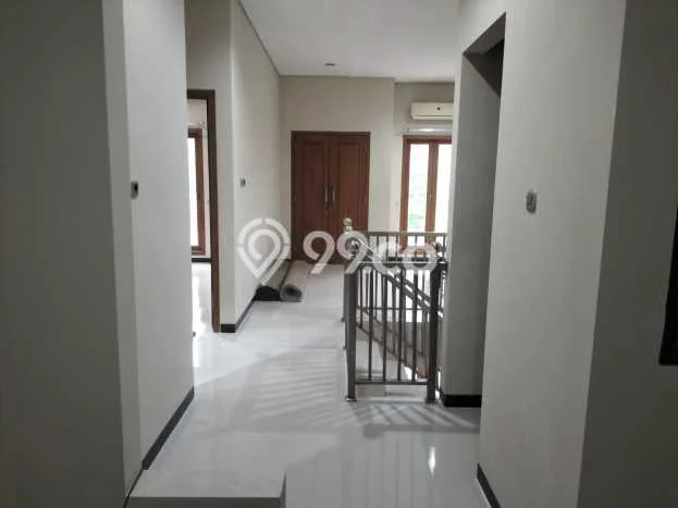 Dijual Rumah Modern 3 KT di Citraland, Surabaya Dijual Rumah Modern 3 KT di Citraland, Surabaya