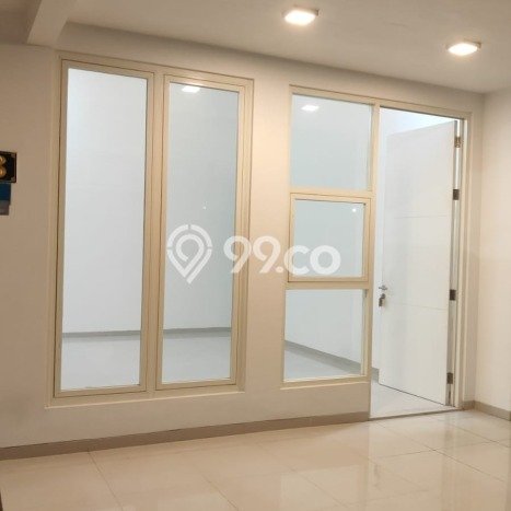 Disewakan! Rumah 6 Kamar Tidur &
3 Kamar Mandi di Surabaya Kota, Surabaya Disewakan! Rumah 6 Kamar Tidur &
3 Kamar Mandi di Surabaya Kota, Surabaya