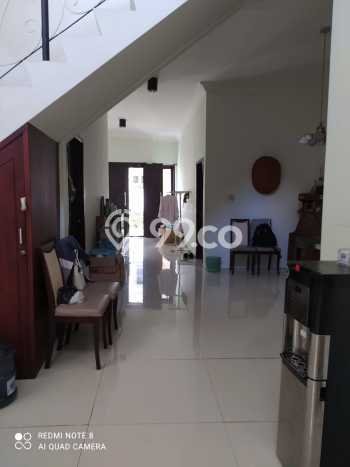 Hunian Elit LB 400m2 Siap Pakai Desain Elegan di Darmo Permai, Surabaya Hunian Elit LB 400m2 Siap Pakai Desain Elegan di Darmo Permai, Surabaya