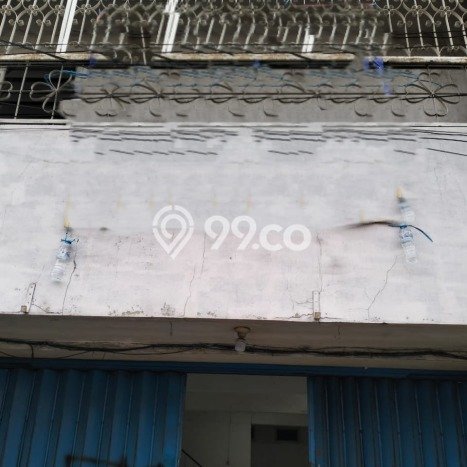 Unit Ruko Dijual di Surabaya LT 60m2 & LB 180m2 Unit Ruko Dijual di Surabaya LT 60m2 & LB 180m2