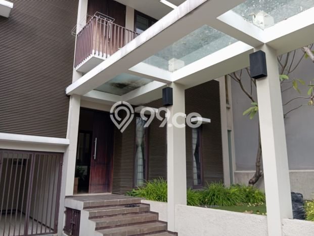 For Sale Hunian Elegan Cozy di Jakarta Barat For Sale Hunian Elegan Cozy di Jakarta Barat