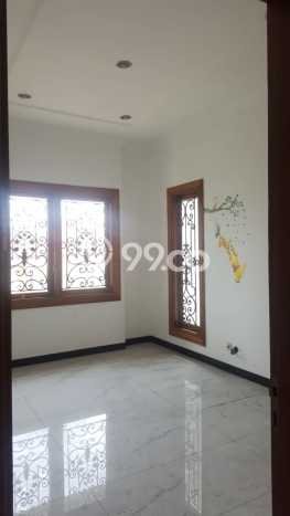 Rumah Luxury Modern Tanpa Renovasi di Permata Buana Jakarta Barat Rumah Luxury Modern Tanpa Renovasi di Permata Buana Jakarta Barat