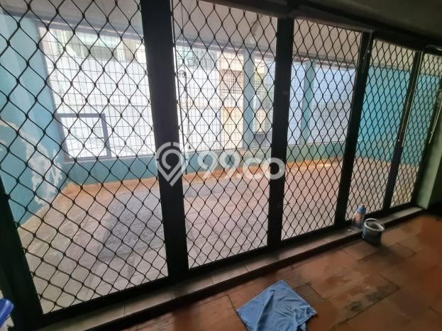 Rumah Luxury di Jakarta Barat Strategis Kondisi Terawat Rumah Luxury di Jakarta Barat Strategis Kondisi Terawat