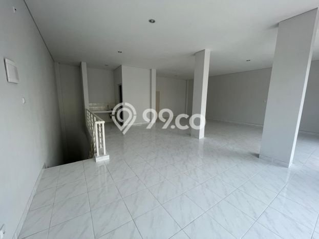 Ruko Dijual di Tangerang LT 81m2 & LB 162m2 Lokasi Terbaik! Ruko Dijual di Tangerang LT 81m2 & LB 162m2 Lokasi Terbaik!