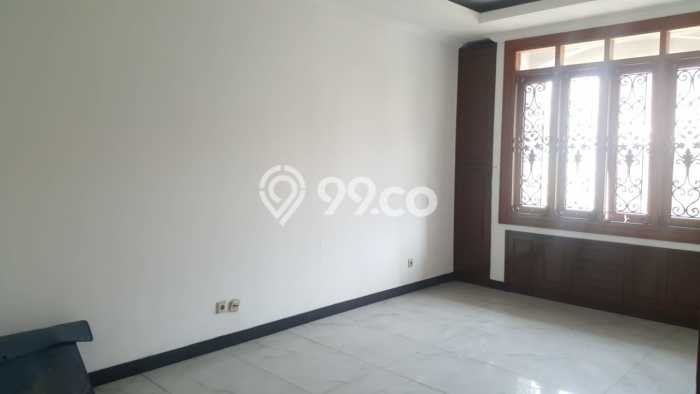 Rumah Luxury Modern Tanpa Renovasi di Permata Buana Jakarta Barat Rumah Luxury Modern Tanpa Renovasi di Permata Buana Jakarta Barat