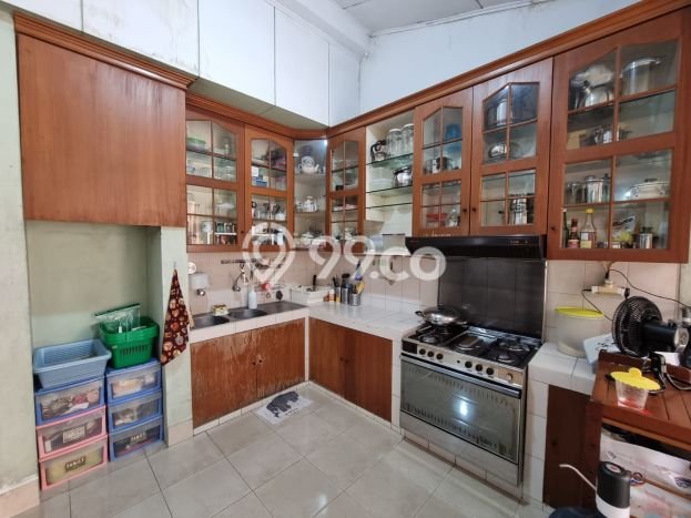 Rumah Luxury di Jakarta Barat Strategis Kondisi Terawat Rumah Luxury di Jakarta Barat Strategis Kondisi Terawat