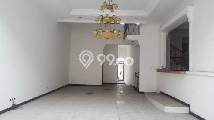 Rumah Luxury Modern Tanpa Renovasi di Permata Buana Jakarta Barat Rumah Luxury Modern Tanpa Renovasi di Permata Buana Jakarta Barat