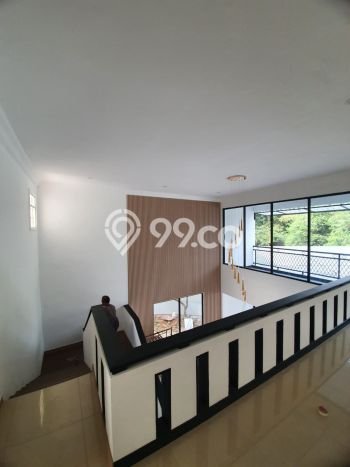 Jual Rumah Mewah Megah Dengan View Eksklusif di Cibubur, Jakarta Timur Jual Rumah Mewah Megah Dengan View Eksklusif di Cibubur, Jakarta Timur