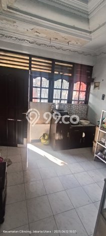 Ready to Use! Premium House LT 308m2 Desain Modern di Semper Ready to Use! Premium House LT 308m2 Desain Modern di Semper