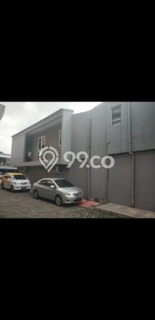 Unit Ruko Dijual di Dukuh Pakis Surabaya Luas Tanah 225m2, Luas Bangunan 438m2 Unit Ruko Dijual di Dukuh Pakis Surabaya Luas Tanah 225m2, Luas Bangunan 438m2