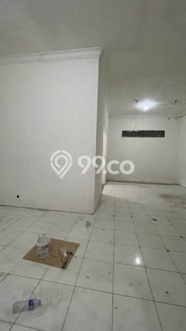 Gudang Disewa di Cipondoh, Tangerang, LT 800m2 / LB 300m2 Gudang Disewa di Cipondoh, Tangerang, LT 800m2 / LB 300m2