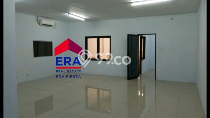 FOR RENT! Gudang di BSD Cocok untuk Bisnis 550m2 FOR RENT! Gudang di BSD Cocok untuk Bisnis 550m2