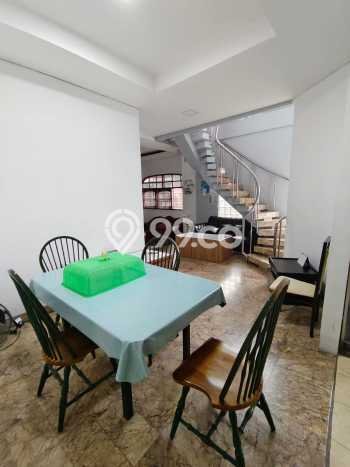 Dijual Rumah Premium dengan Fasilitas Sekitar Lengkap di Kembangan, Jakarta Barat Dijual Rumah Premium dengan Fasilitas Sekitar Lengkap di Kembangan, Jakarta Barat
